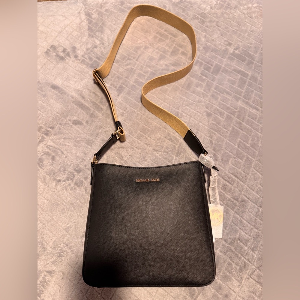 Michael Kors jet set small messenger bag - brand new- BLACK